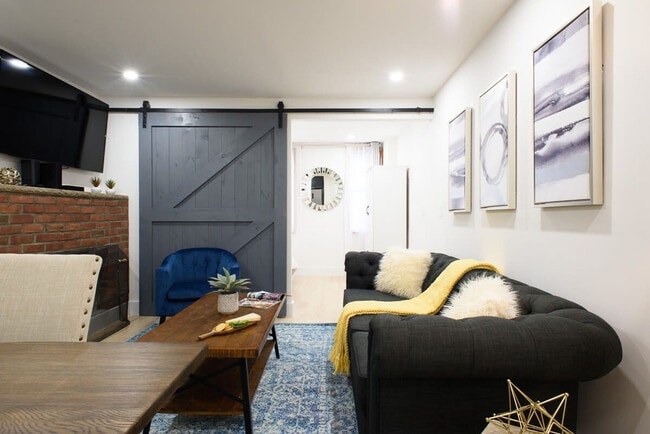 Foto del edificio - 244 E 75th St