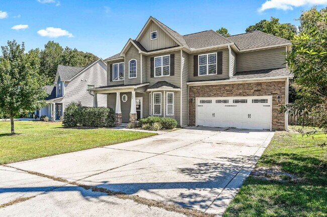 Foto del edificio - Spacious home in the heart of Sneads Ferry!
