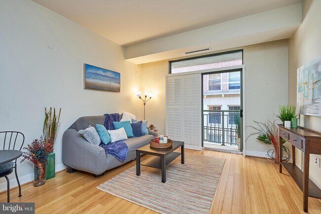 Foto del edificio - 2425 L St NW