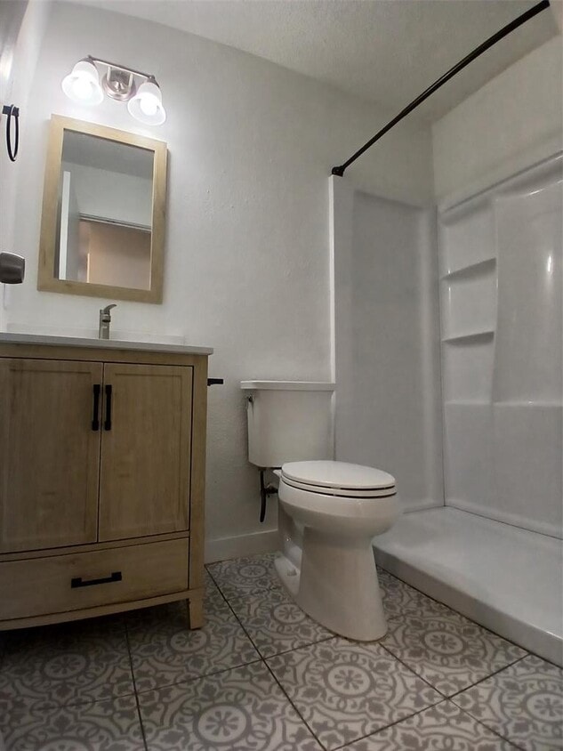 Building Photo - 10111 Golden Meadow Dr