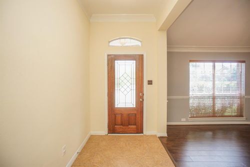 Foto del edificio - 7032 Thistlewood Park Ct