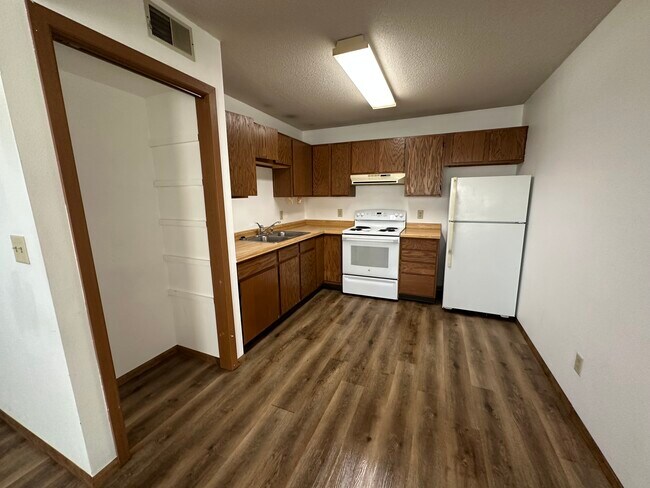 Building Photo - Jefferson Street Apartments