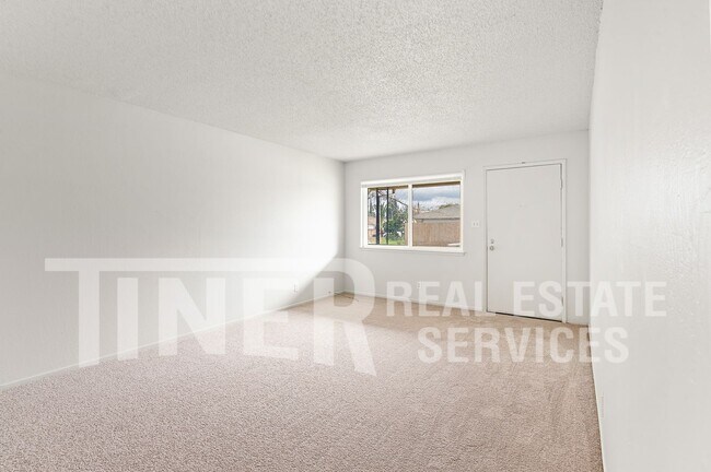 Foto del edificio - 10193 Crawford Way