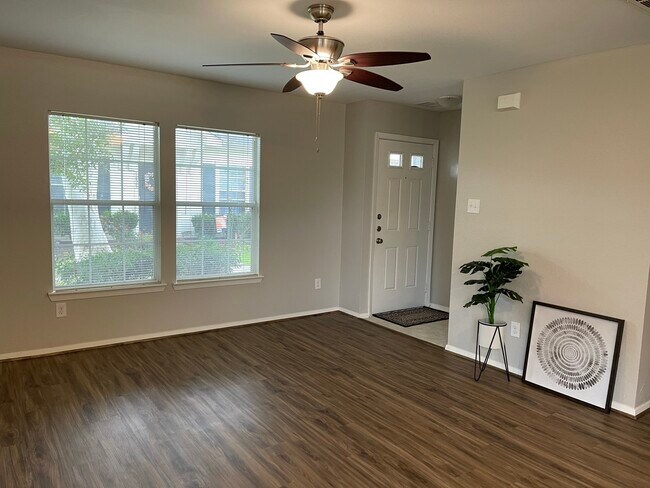 Building Photo - 1603 Nichole Woods Dr