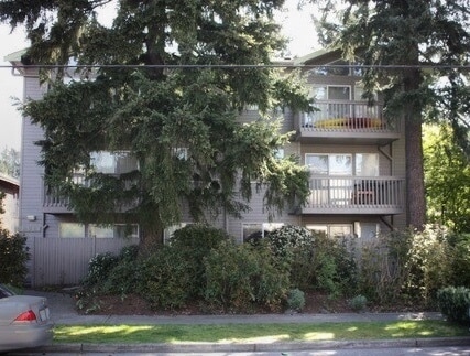 Building Photo - 12334 33rd Ave NE