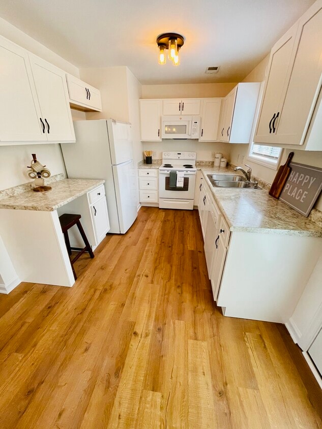 125 Dean Archer Rd Unit 6, Jonesborough, TN 37659 Condo for Rent in Jonesborough, TN