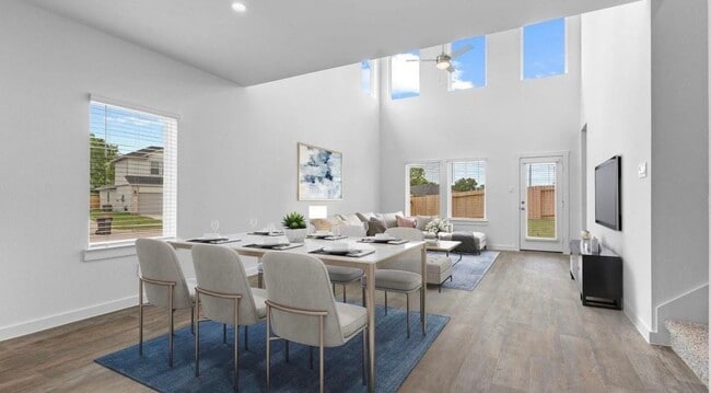 Building Photo - 8051 Marchese Dr