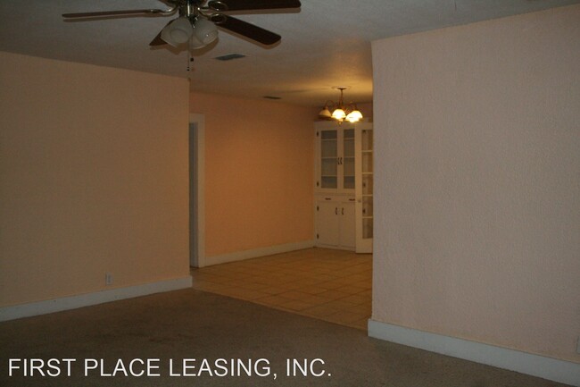 Foto del edificio - 4 br, 2 bath House - 800 S. Avenue B