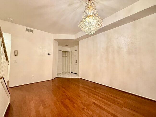 Building Photo - 14647 Dickens St