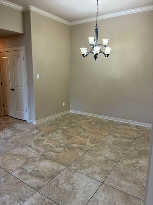 Building Photo - 3301 Lineage Loop