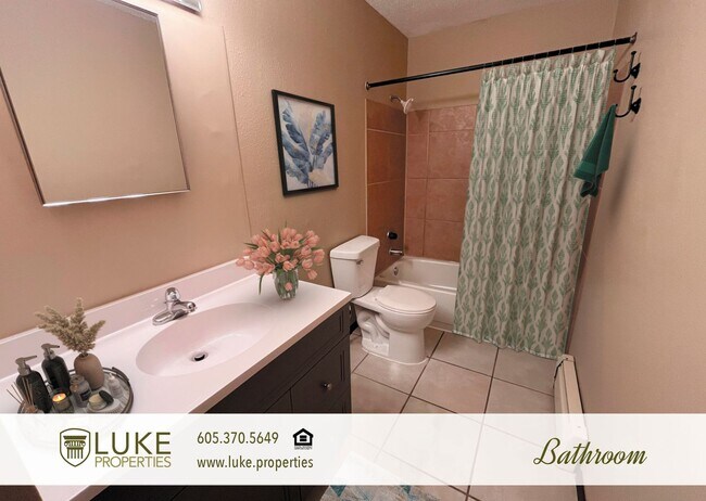 Foto del edificio - 2108 W 10th St