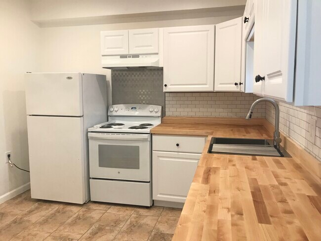 kitchen - 298 9th St