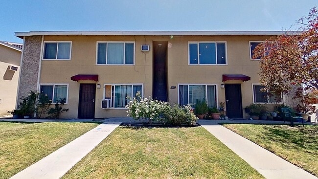 Photo - 1632 Picadilly Way Apartment