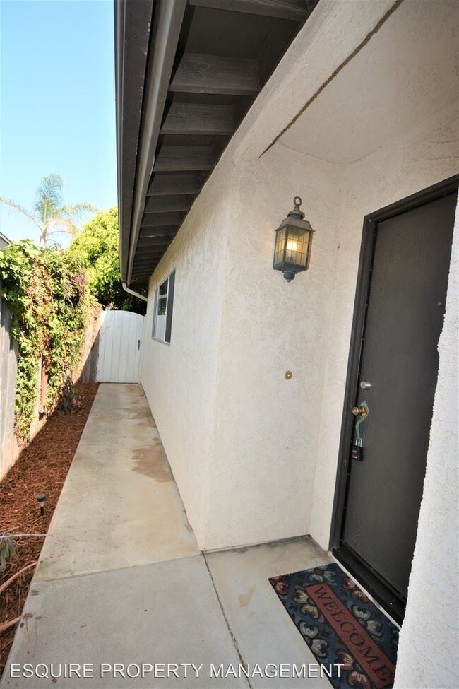 Building Photo - 3 br, 2 bath House - 5219 SURFRIDER WAY