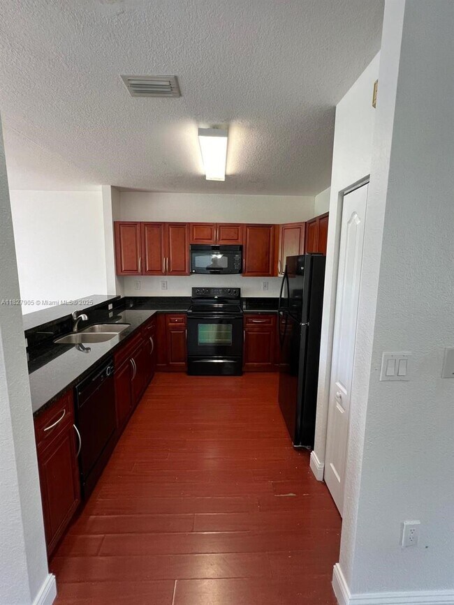 Foto del edificio - 21436 SW 85th Ct