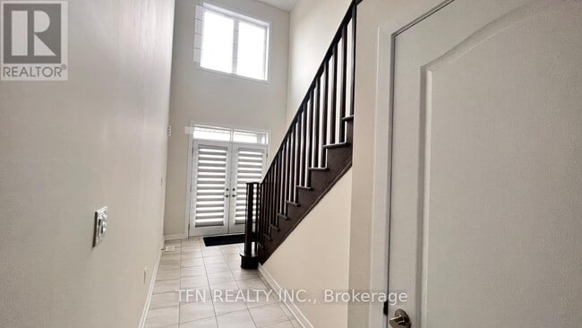 Building Photo - 71 Sundin Dr