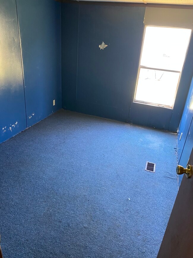 Building Photo - 100 Lunsford Cir