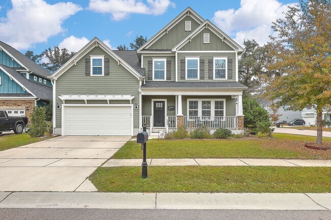 Building Photo - Spacious and updated home in Bluffs at Ash...