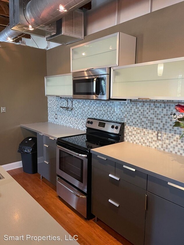 Primary Photo - 1 br, 1 bath House - 205 Traders Alley