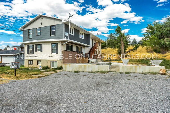 Building Photo - 159 S 500 E