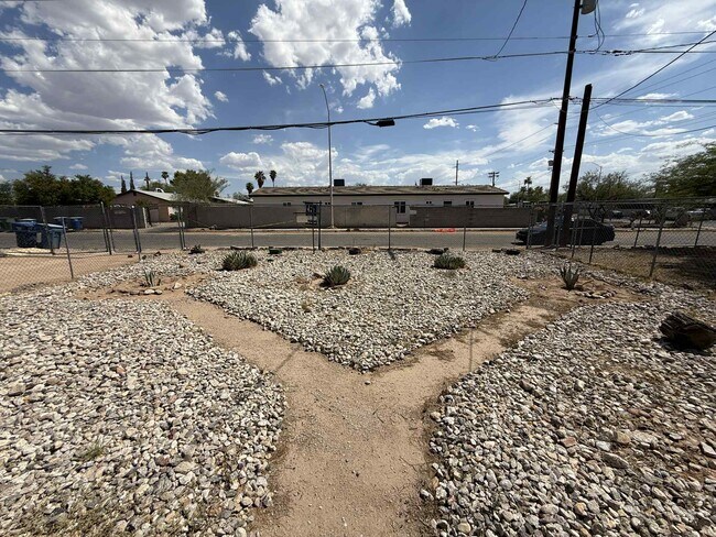 Photo - 5709 E 26th St House