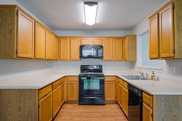 Building Photo - 1416 Golden Gate Dr