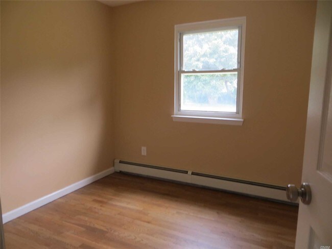 Foto del edificio - 488 Nichols Rd