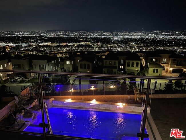 Foto del edificio - 20248 Willoughby Ln