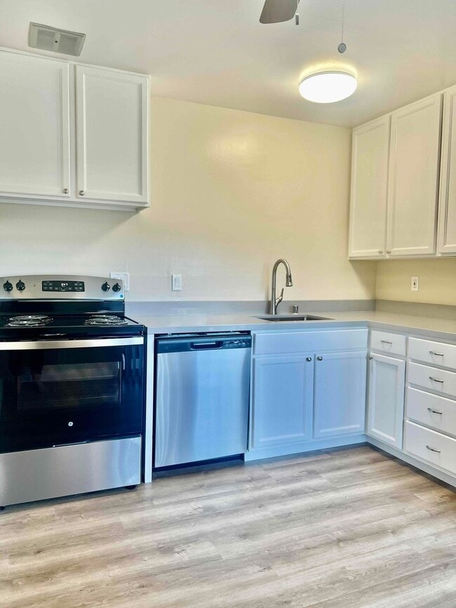 Foto del edificio - Sunny Terra Linda 2bed/1.5bath, Parking! S...