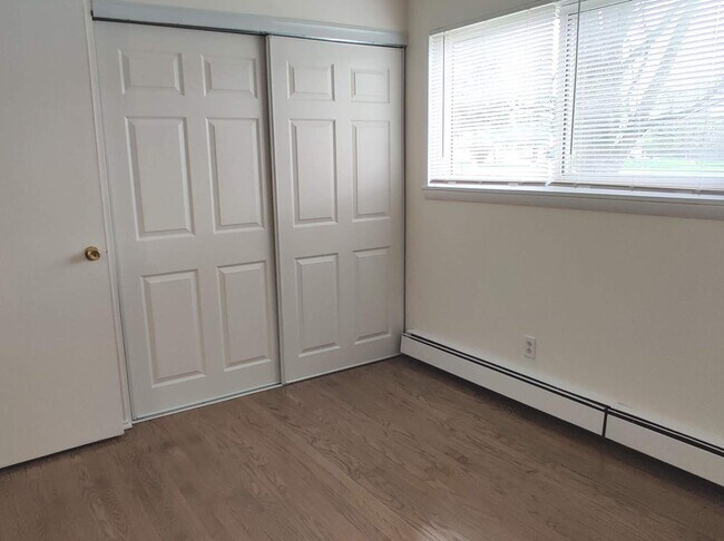 Foto del edificio - 205 Marian Pkwy