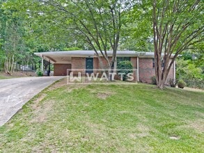 Building Photo - 1036 Rose Hill Cir