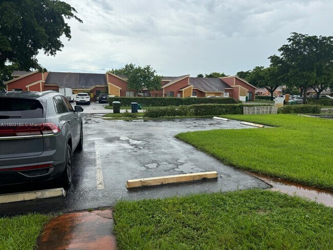 Foto del edificio - 5505 NW 24th St
