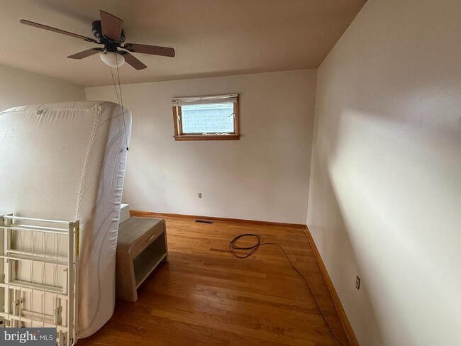 Building Photo - 23 C St