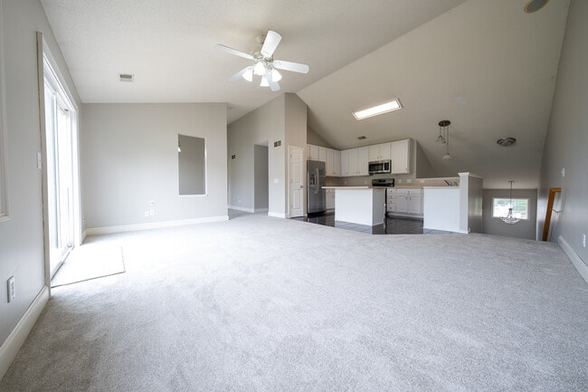 Building Photo - 7591 Derby Ln