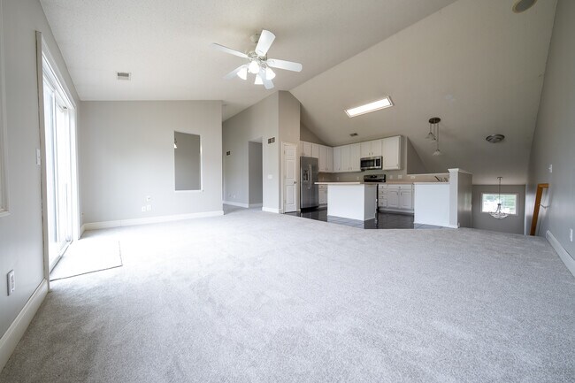 Foto del edificio - 7591 Derby Ln