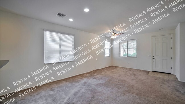 Foto del edificio - 6678 W Fishermans Dr