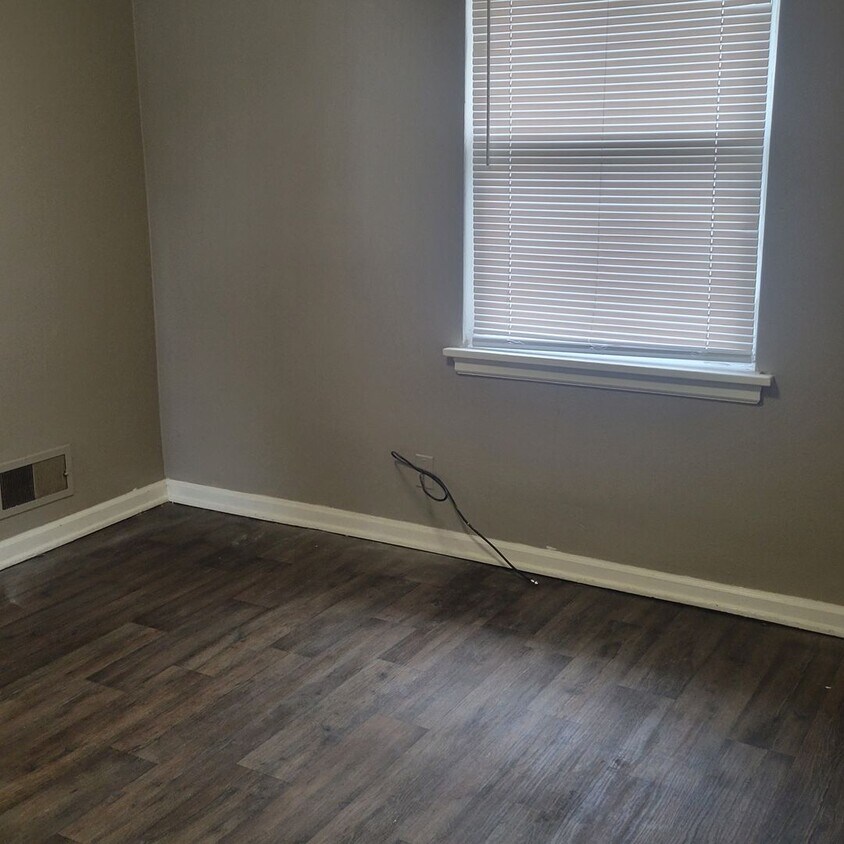 Primary Photo - 624 East 32nd Street