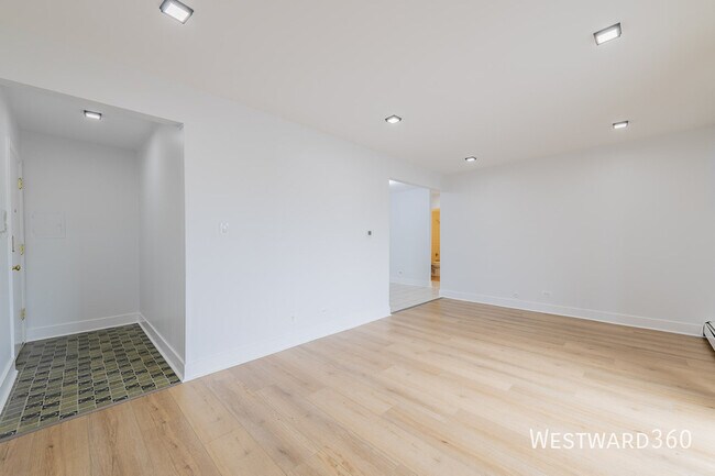 Foto del edificio - 6320 W 79th St