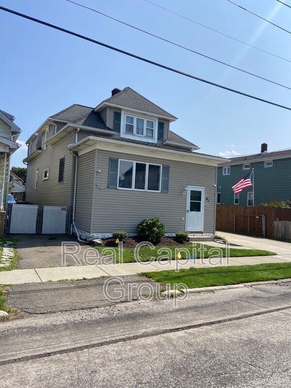 Foto del edificio - 41 Pleasant Pkwy