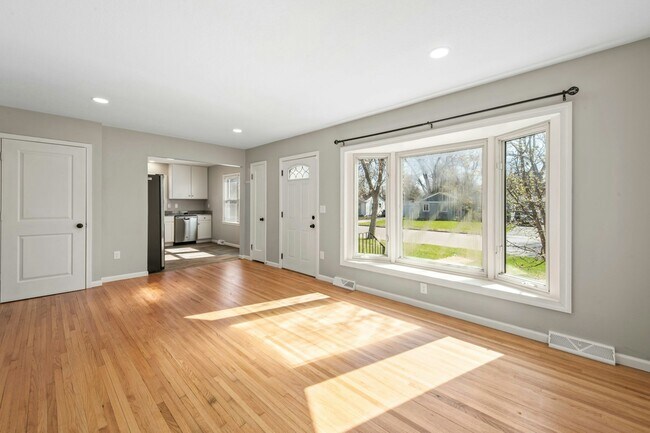 Foto del edificio - 6520 Stevens Ave