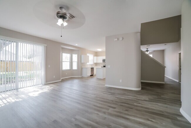Foto del edificio - 9613 Laurel Ledge Dr