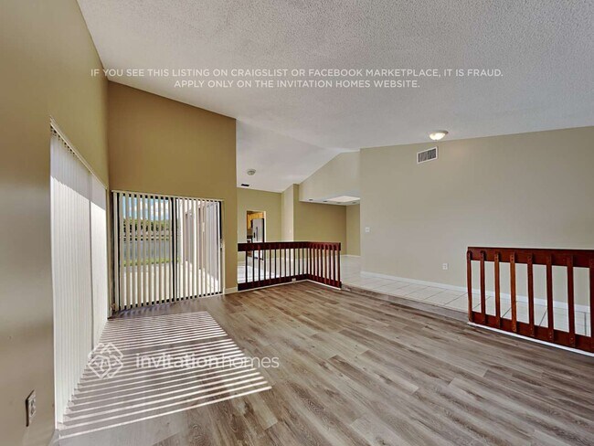Foto del edificio - 18922 NW 80th Ct