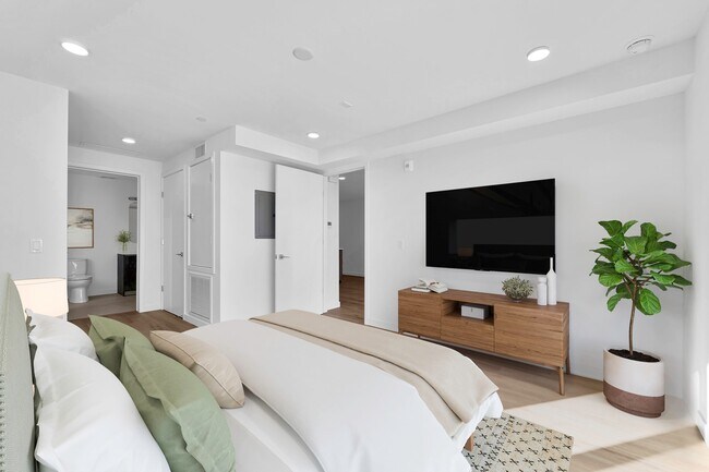 Building Photo - Clad LA