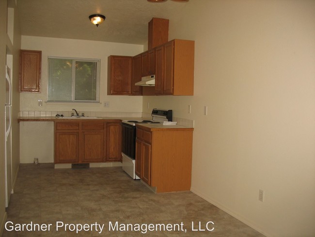 Foto del edificio - 212-222 Carrie Rex Ave