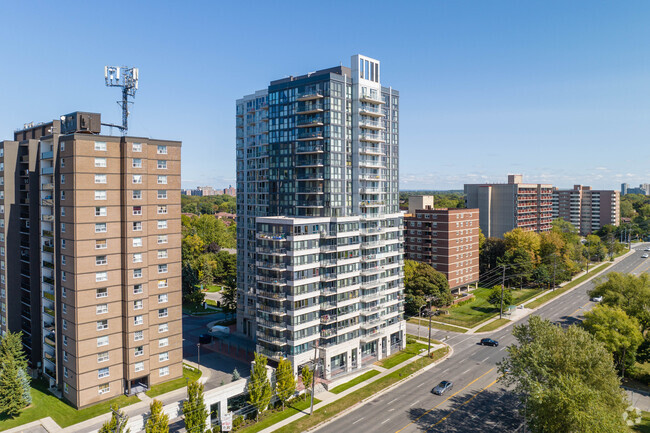 Building Photo - Remington