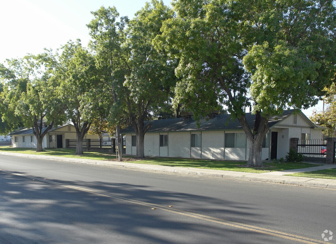 Foto del edificio - 921-949 Pottle Ave