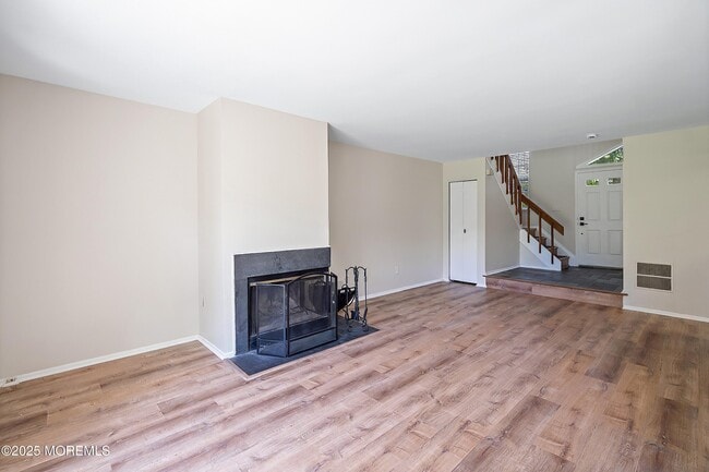 Building Photo - 81 Malibu Dr