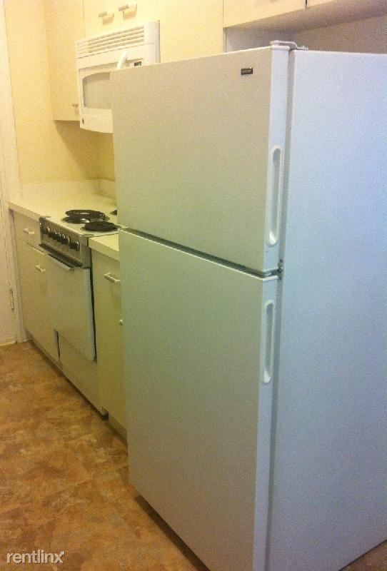 Building Photo - 2 br, 1 bath  - 1645 Commonwealth Ave Apt 12