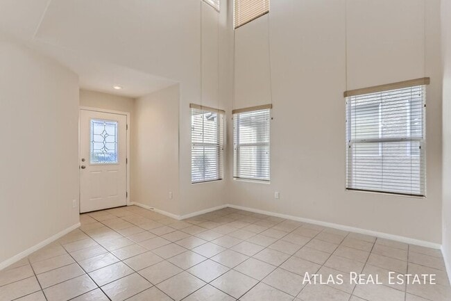Building Photo - 5518 Avent Ferry St