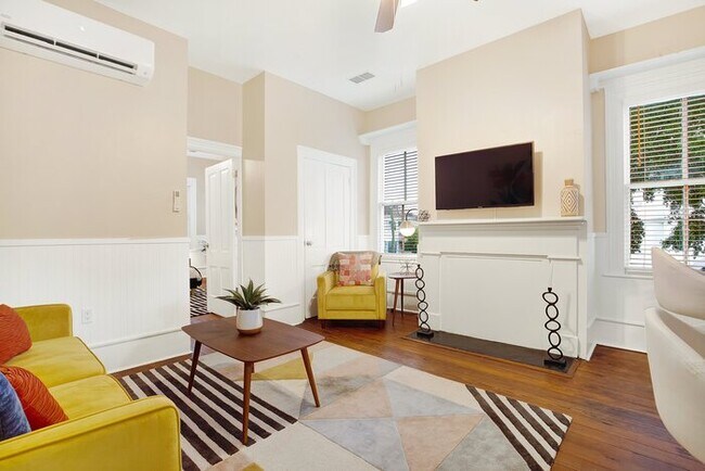 Building Photo - West Park Suites Unit C